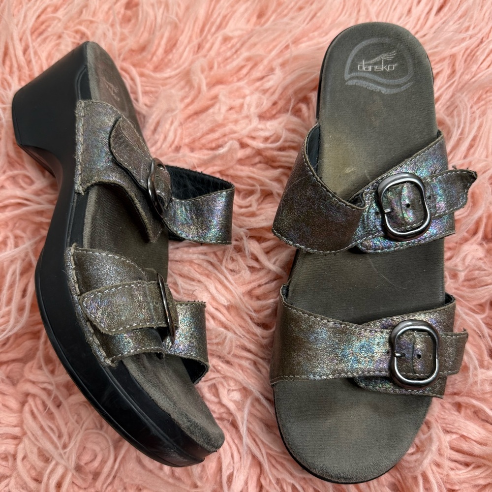 Dansko chunky leather platform clog sandals size 9 9.5